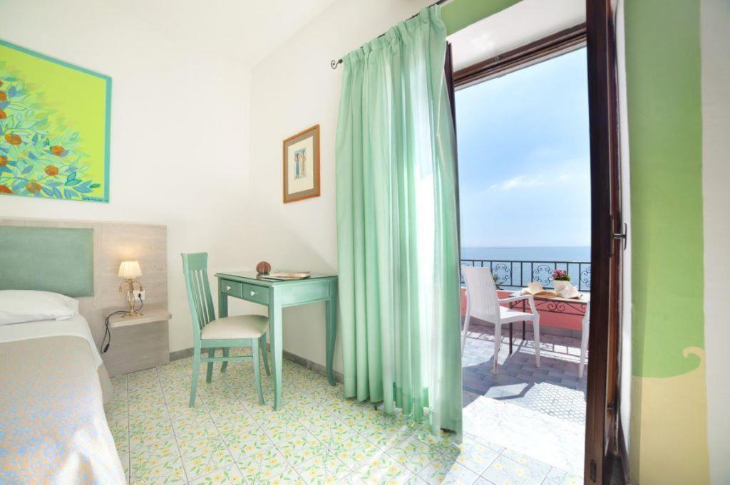 Hotel Casa Rosa Sea & Spa Sant'Angelo  外观 照片