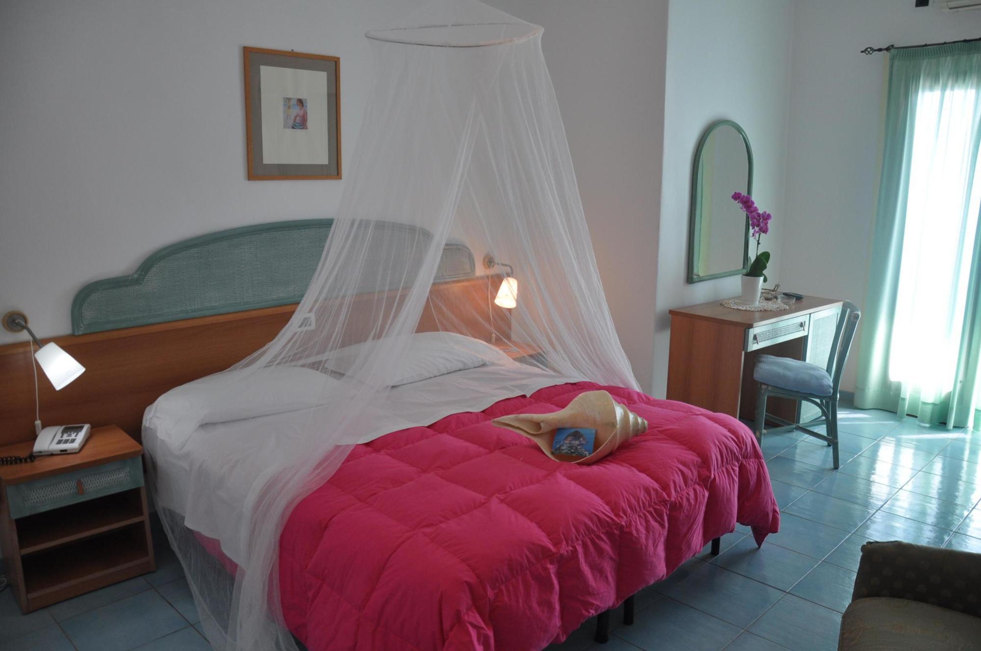Hotel Casa Rosa Sea & Spa Sant'Angelo  外观 照片